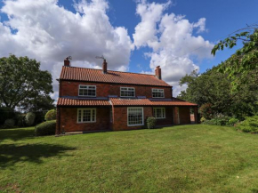 Moon Field Lodge